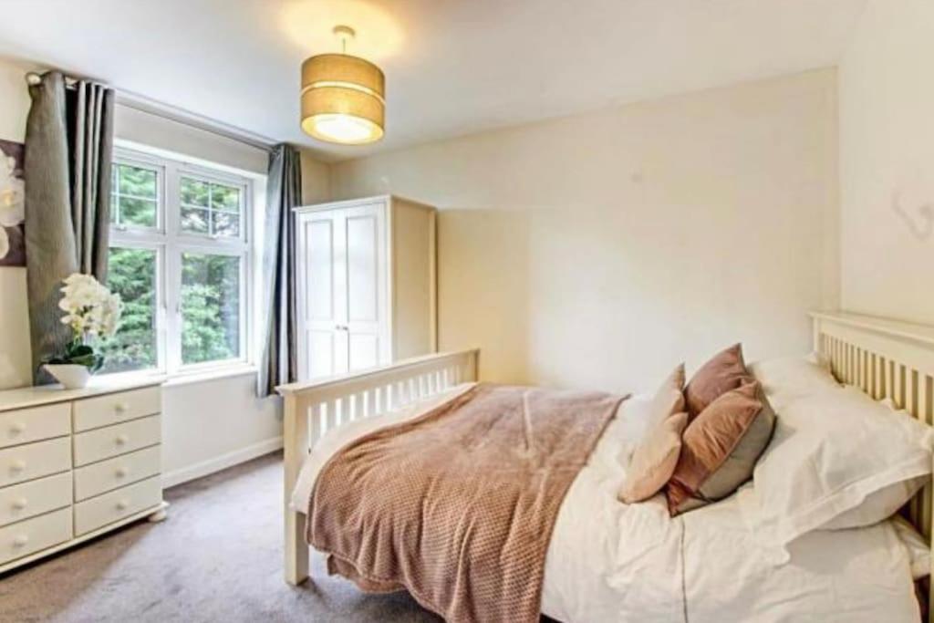 The Wickets - 2 Bedroom Apartment Overlooking Cricket Club Marton-in-Cleveland Exterior photo